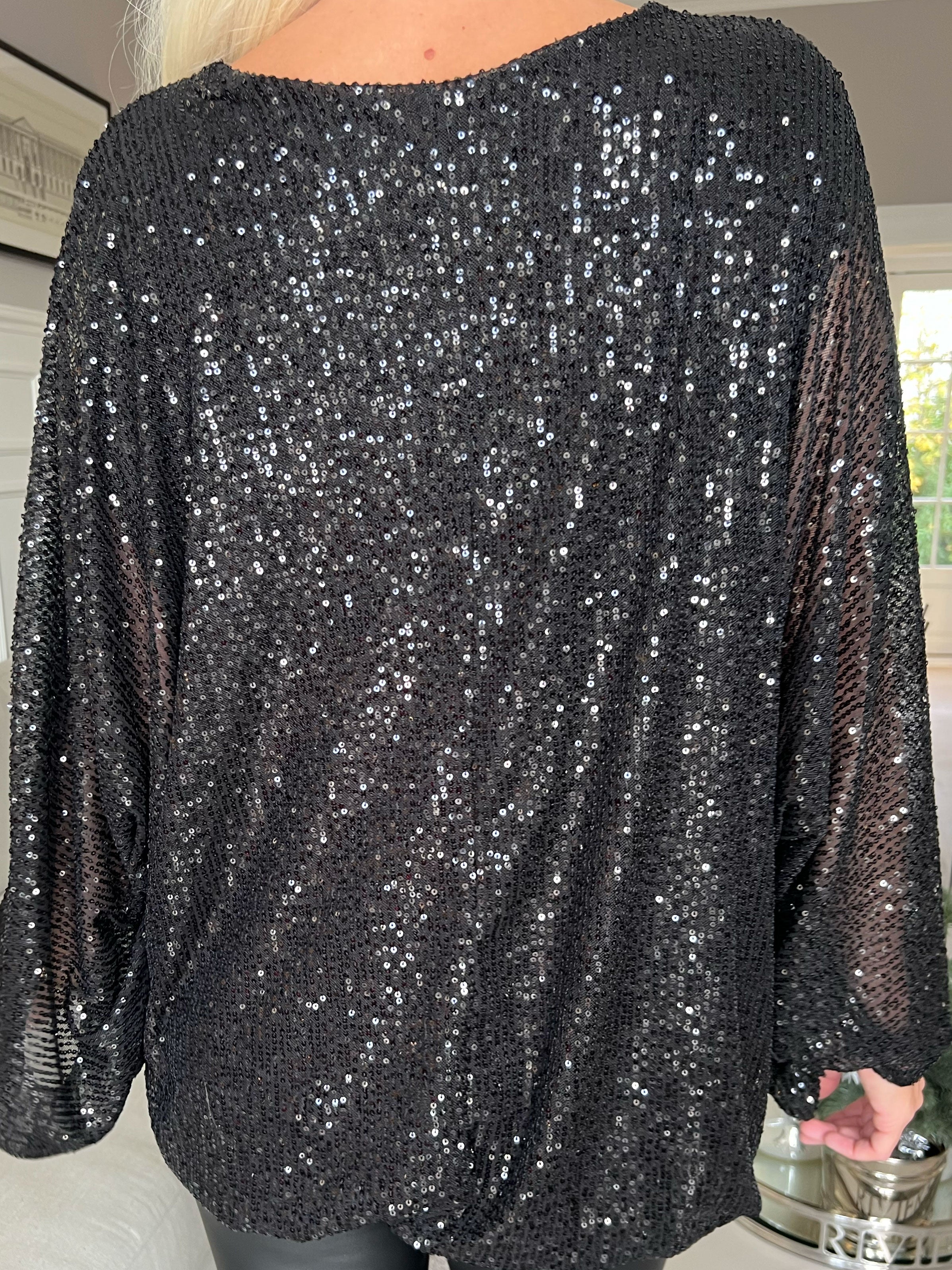 Destiny - Paillet bluse med flagermusærmer